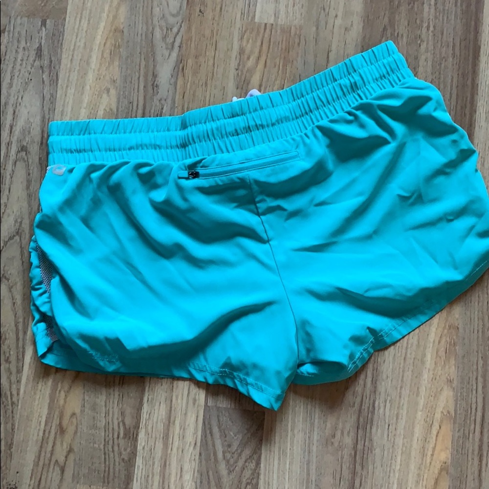 Fabletics Shorts - Picture 2 of 3